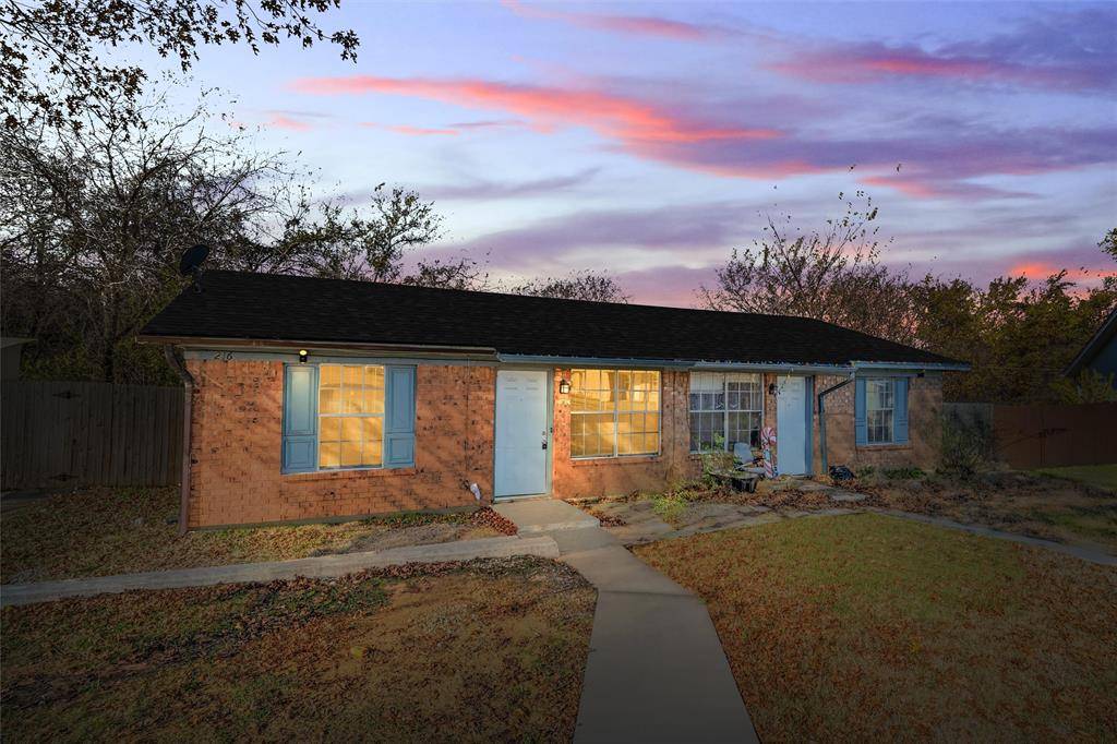 Kennedale, TX 76060,216 Pine Meadow Drive