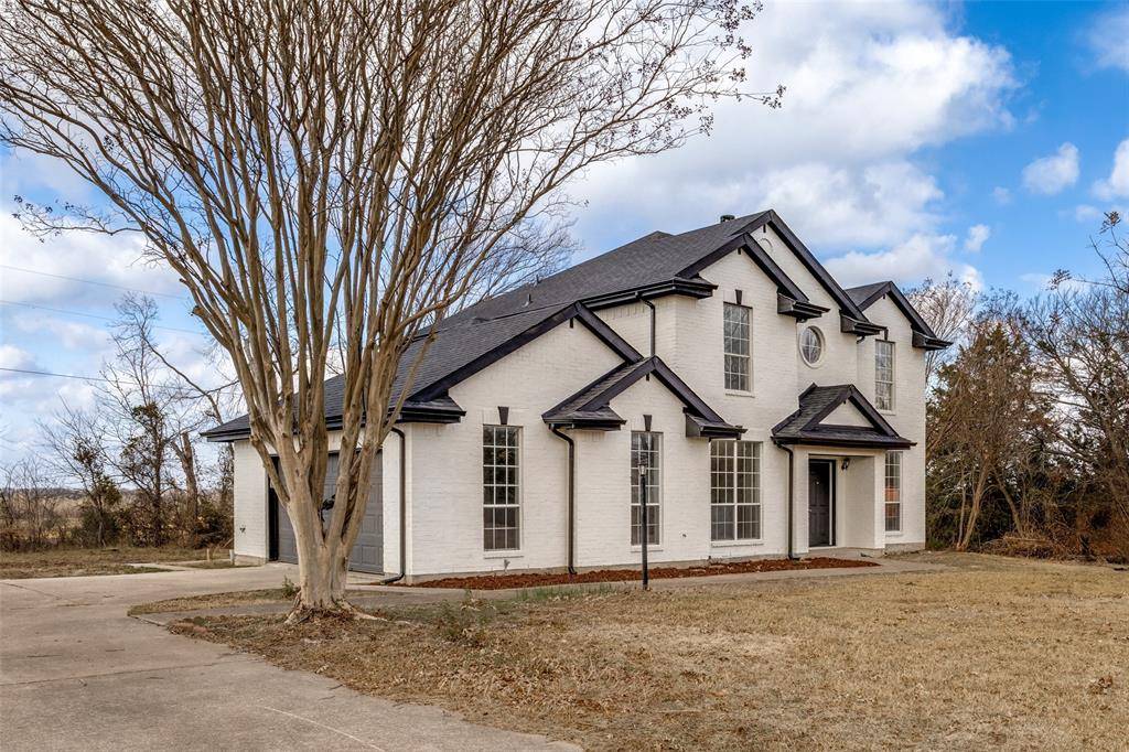Van Alstyne, TX 75495,471 Meadowview Circle