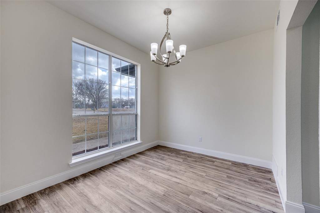 Van Alstyne, TX 75495,471 Meadowview Circle