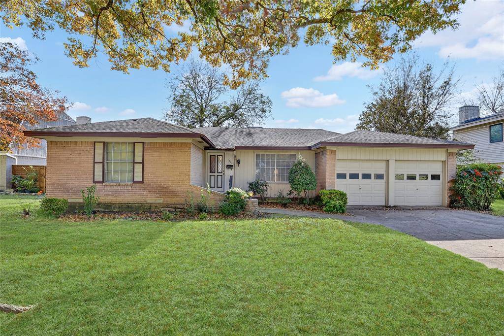 Farmers Branch, TX 75234,12118 Ridgefair Place