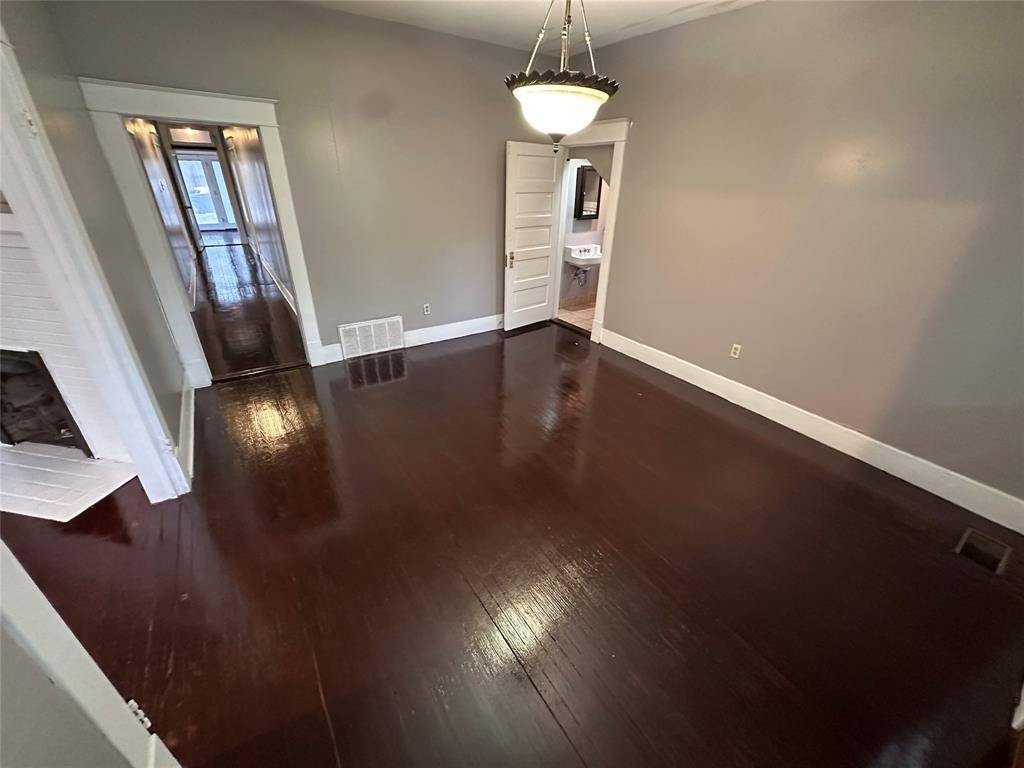 Dallas, TX 75214,5614 Columbia Avenue