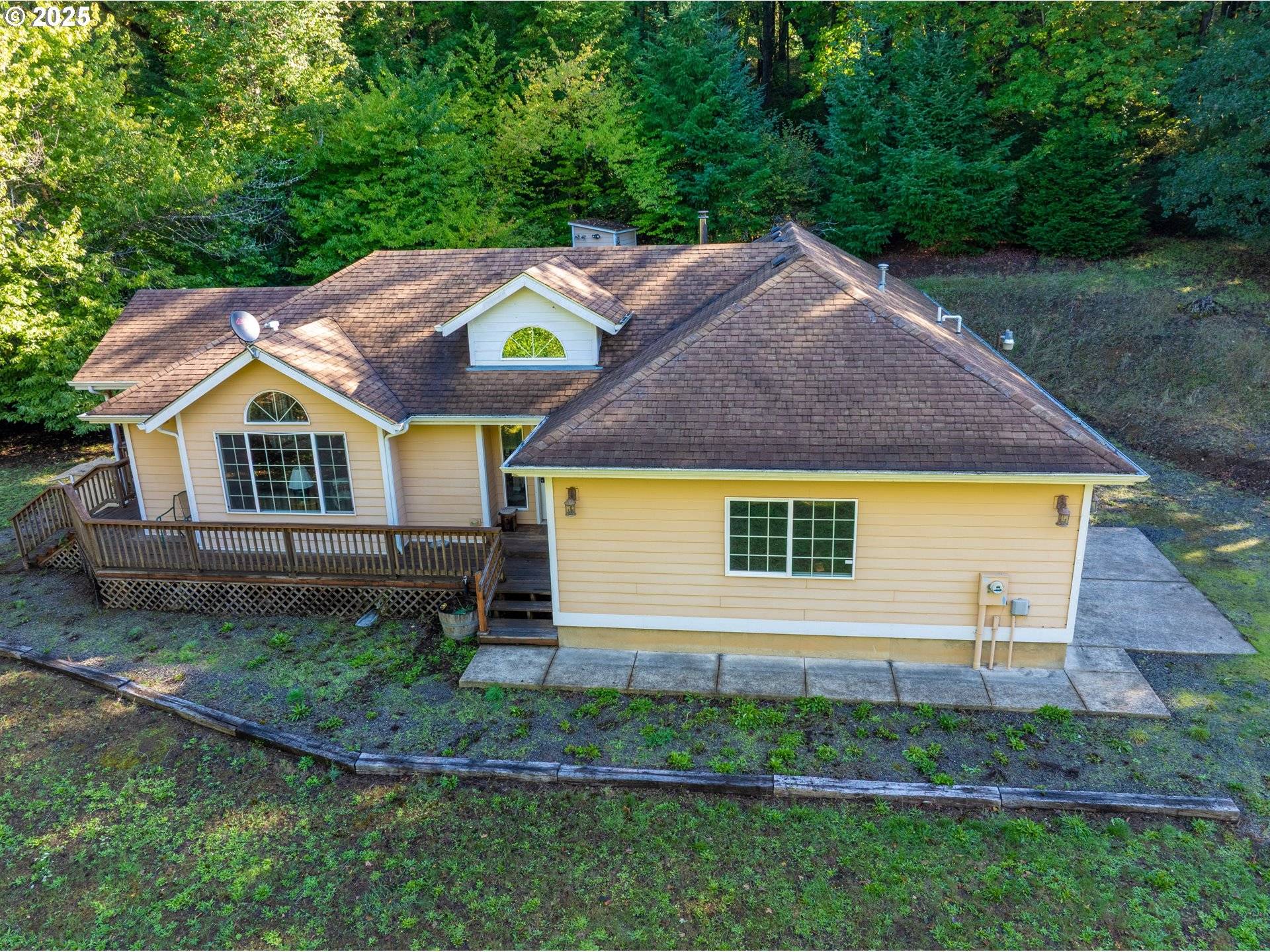 Scottsburg, OR 97473,140 GOLDEN DR