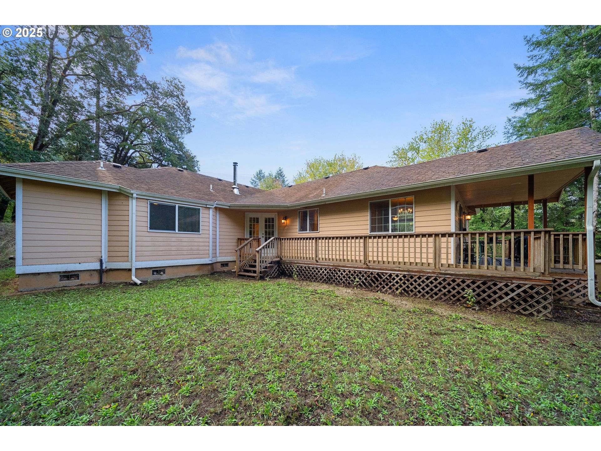 Scottsburg, OR 97473,140 GOLDEN DR