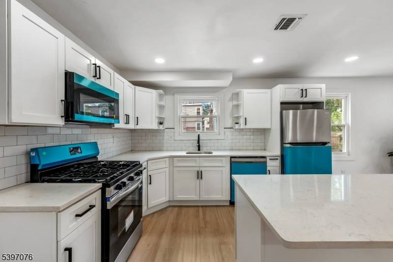 East Orange City, NJ 07018,510 Halsted St