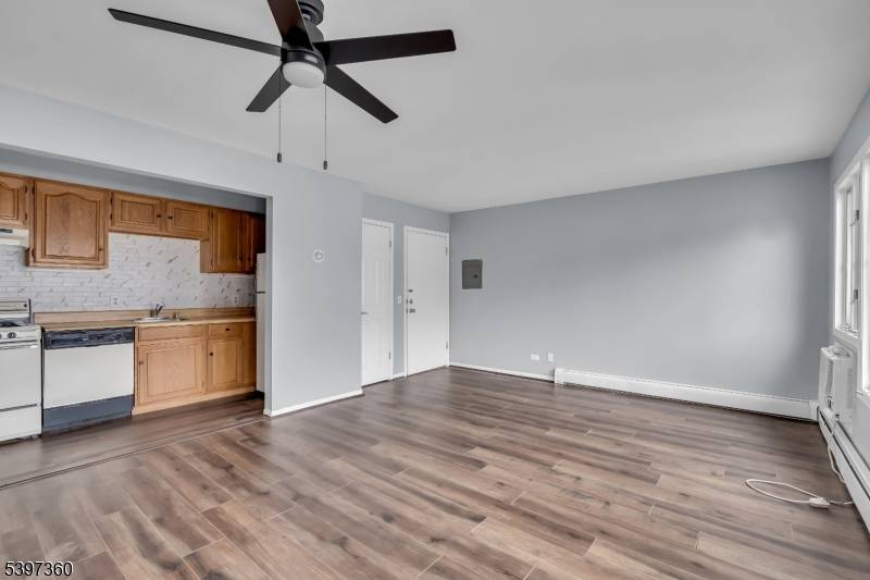 Scotch Plains Twp., NJ 07076,1595 E 2Nd St #2