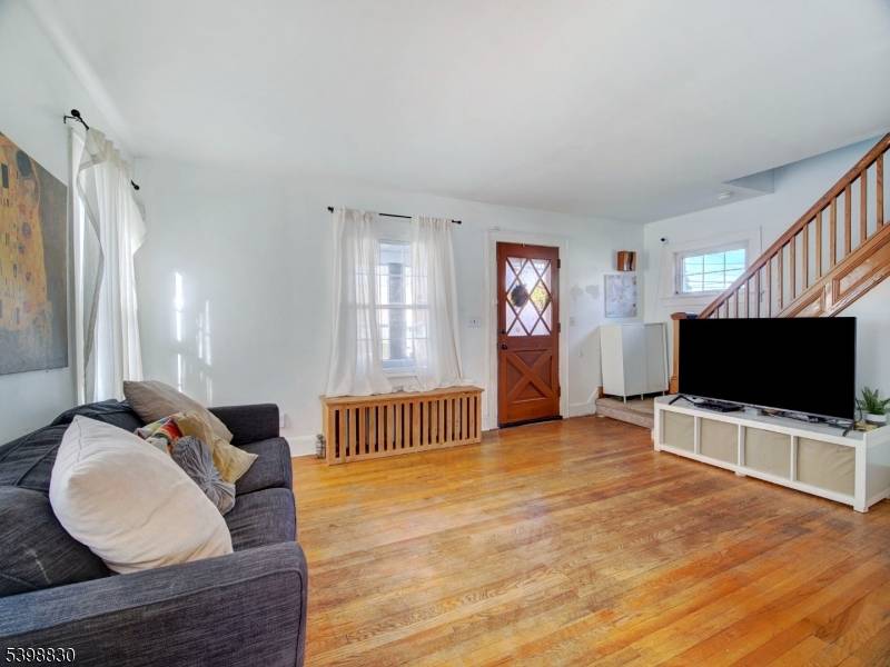 Kenilworth Boro, NJ 07033,723 Kingston Ave