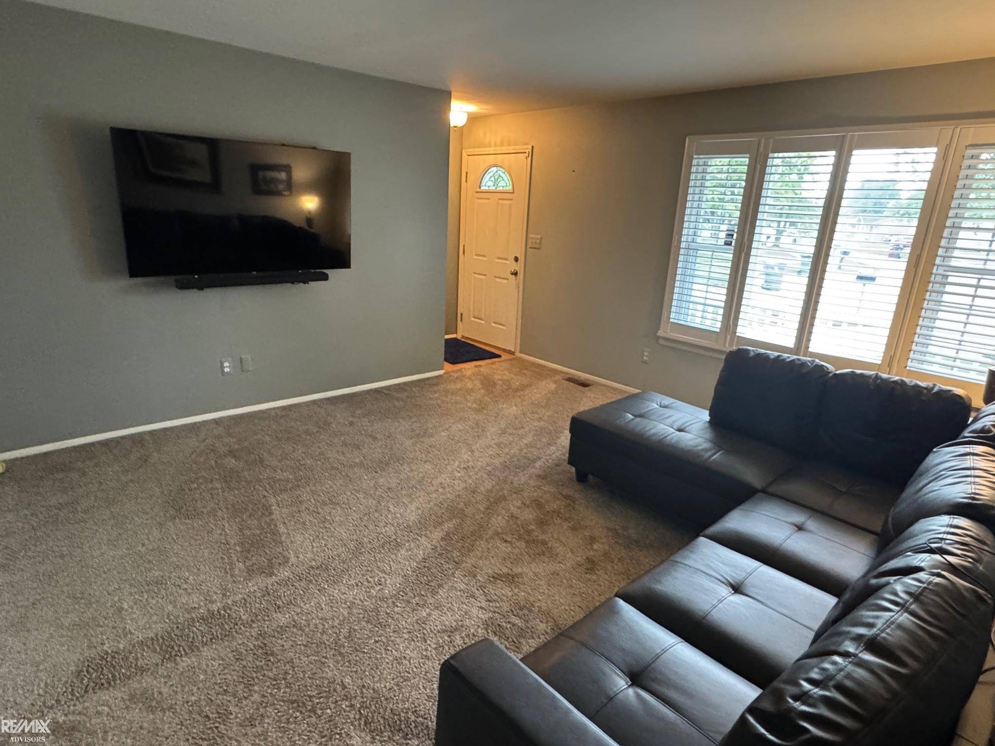 Clinton Township, MI 48038,41786 Fonthill CT