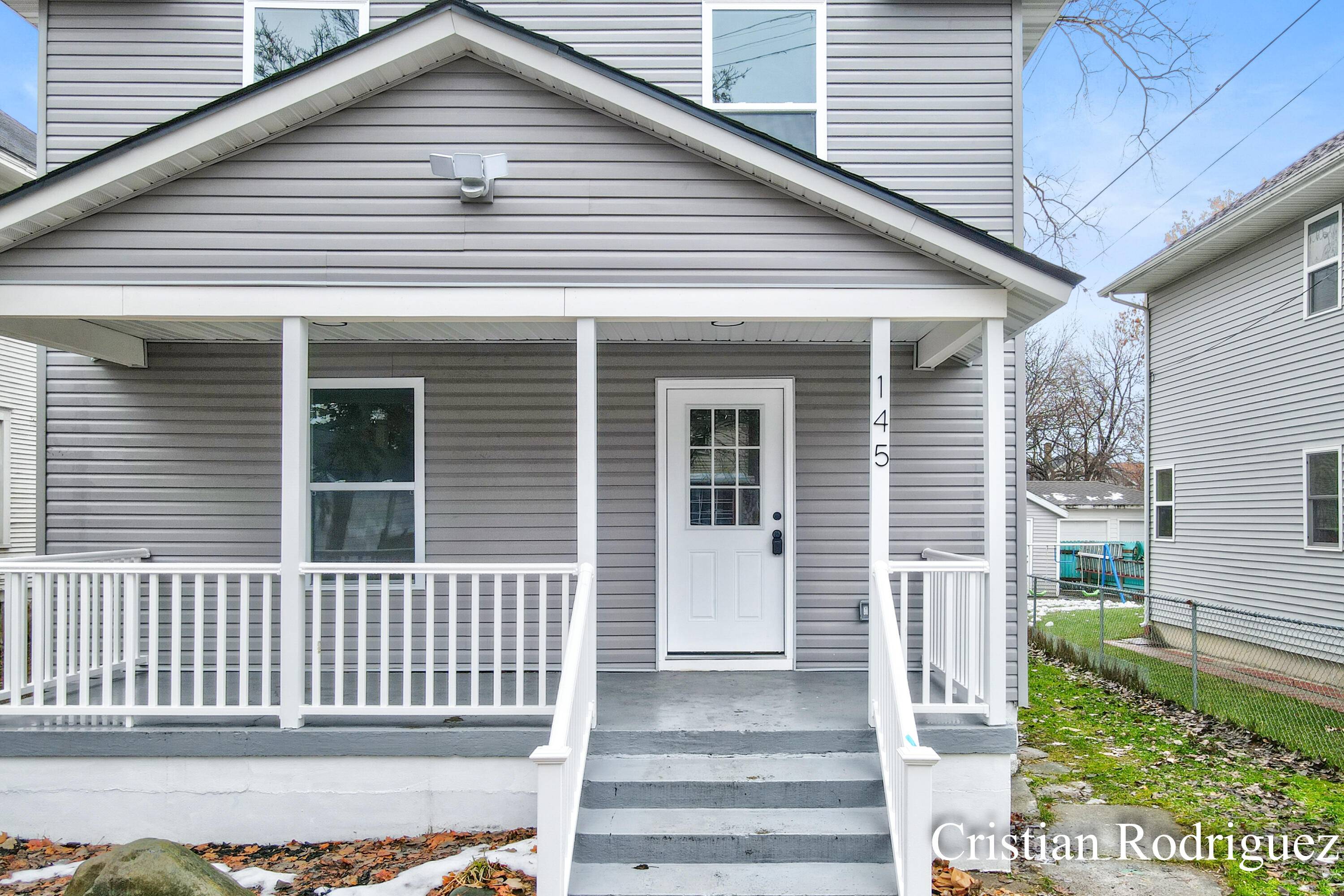 Grand Rapids, MI 49504,145 Straight AVE NW