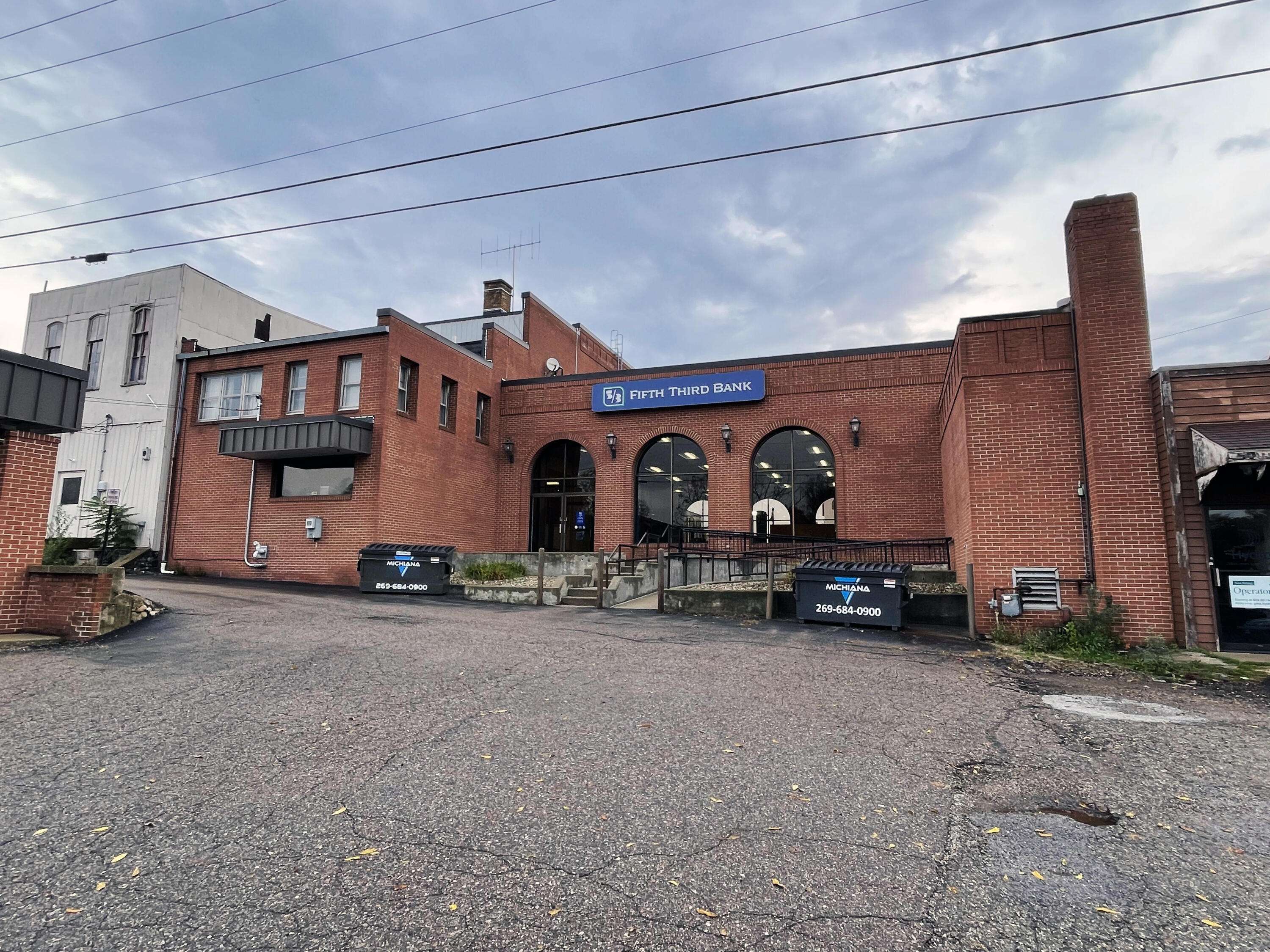 Cassopolis, MI 49031,116 S Broadway ST