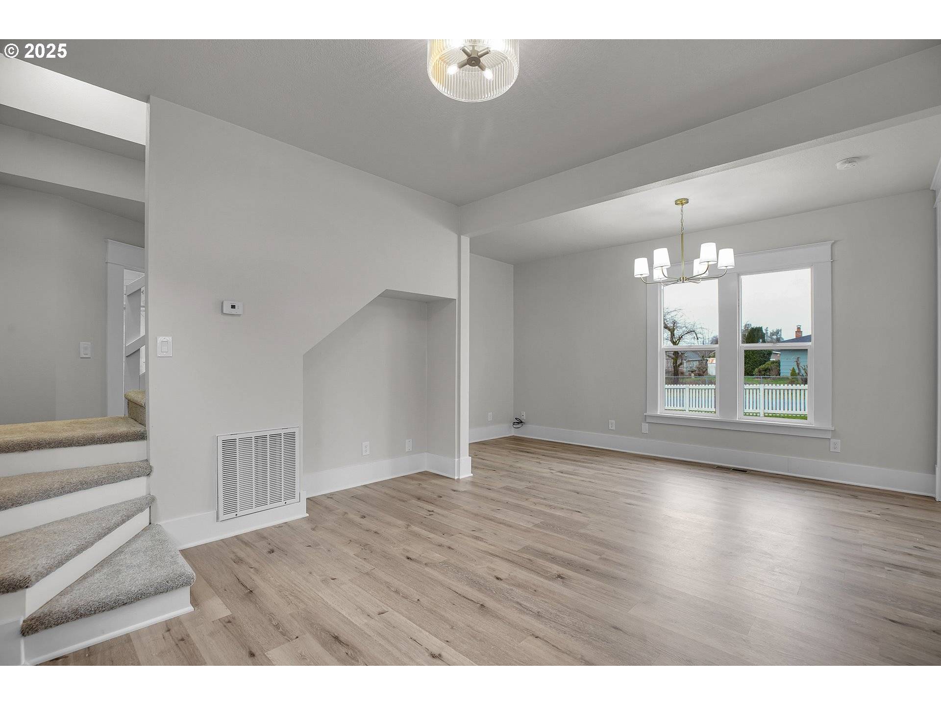 Estacada, OR 97023,209 SE CURRIN ST