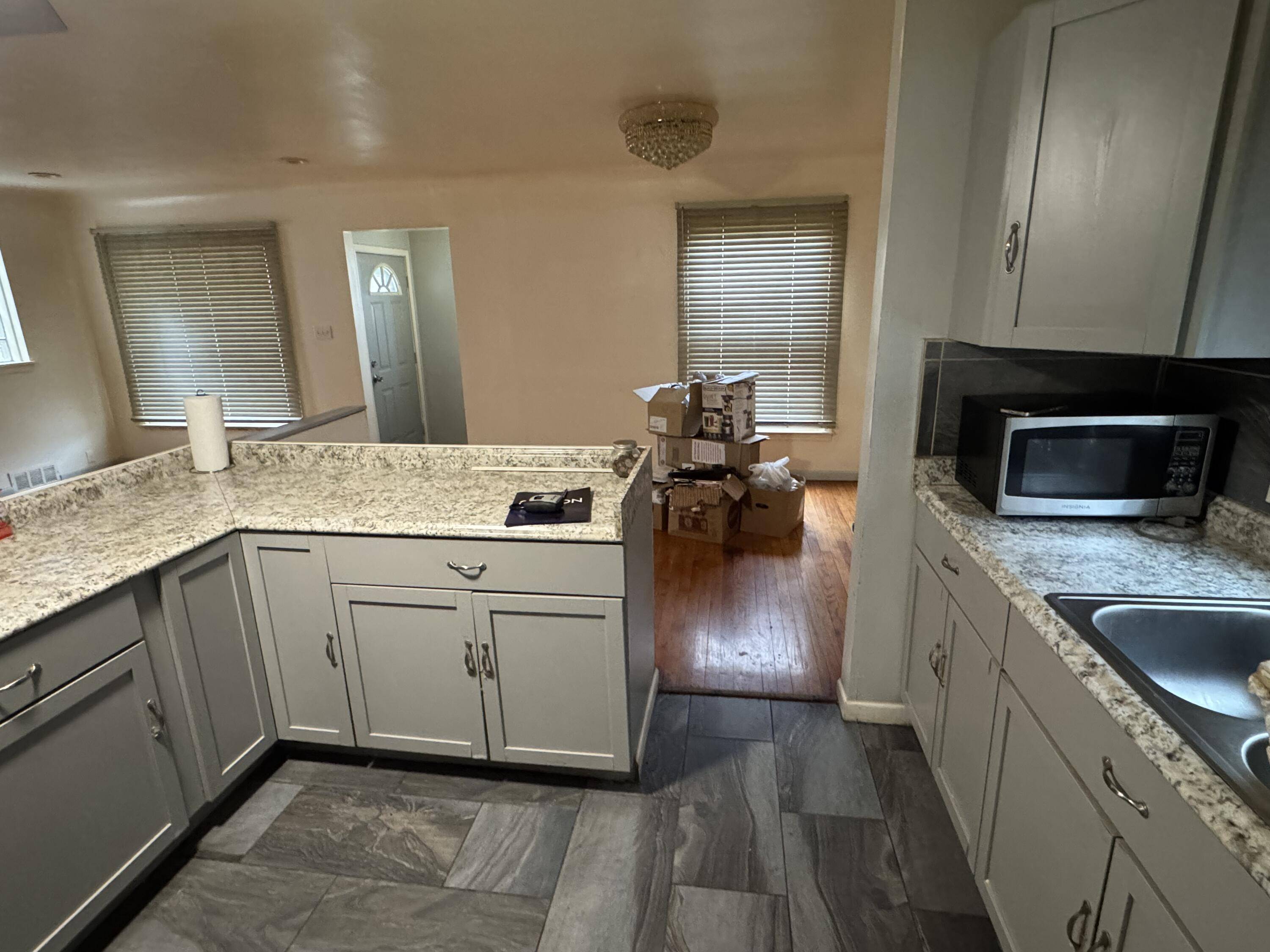 Harper Woods, MI 48225,20290 Woodmont ST