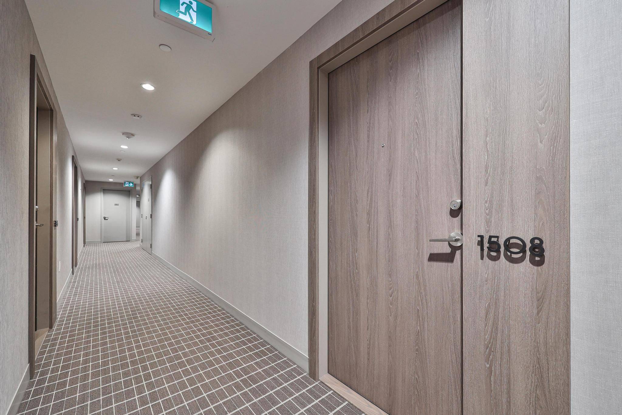 Toronto C01, ON M5V 0R1,27 Bathurst ST #1508W