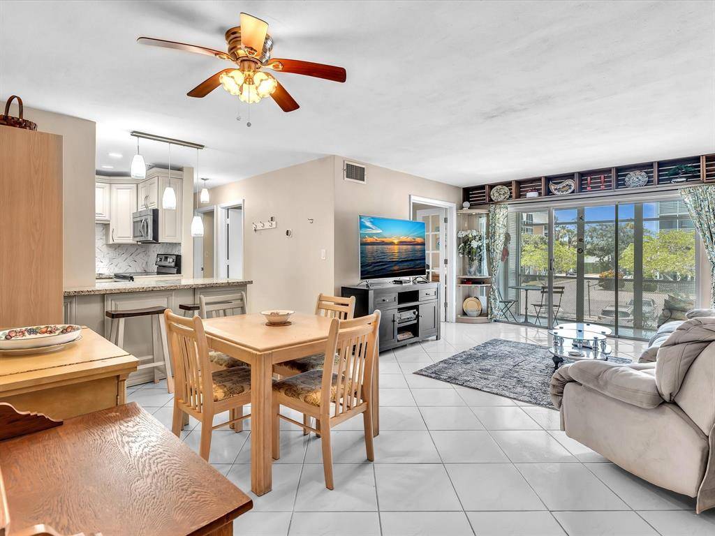 Oakland Park, FL 33334,3020 NE 16th Ave #204 E