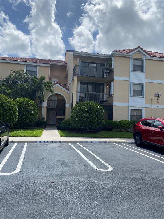 Coral Springs, FL 33067,5701 Riverside Dr #302