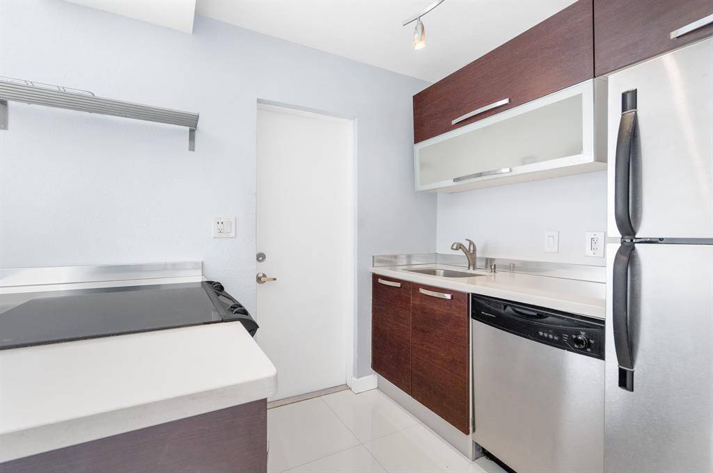 Fort Lauderdale, FL 33301,416 NE 15th Ave #2