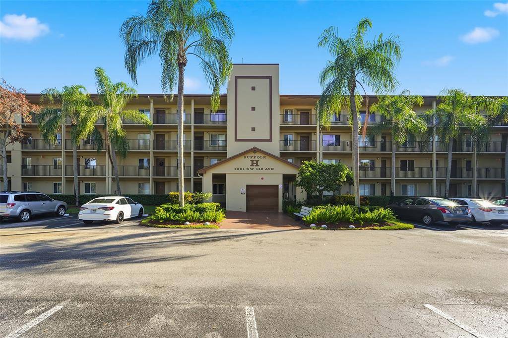Pembroke Pines, FL 33027,1301 SW 142nd Ave #308H