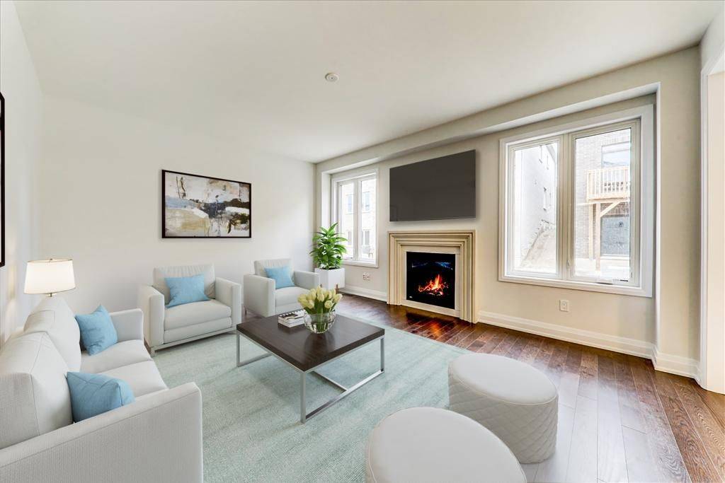 Springwater, ON L9X 2E2,9 Sweet Cicely ST