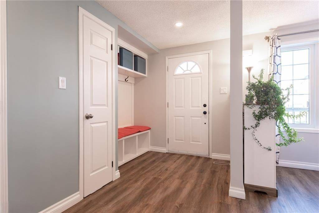 Barrie, ON L4N 8E5,141 Athabaska RD