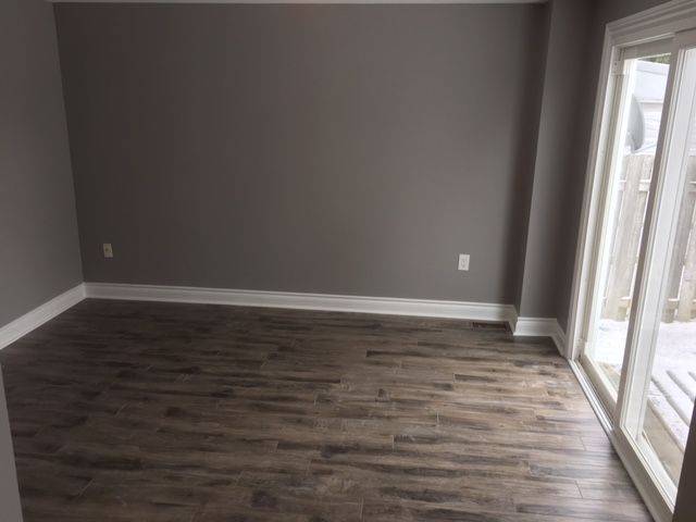 Barrie, ON L4M 5V6,61 Corbett DR