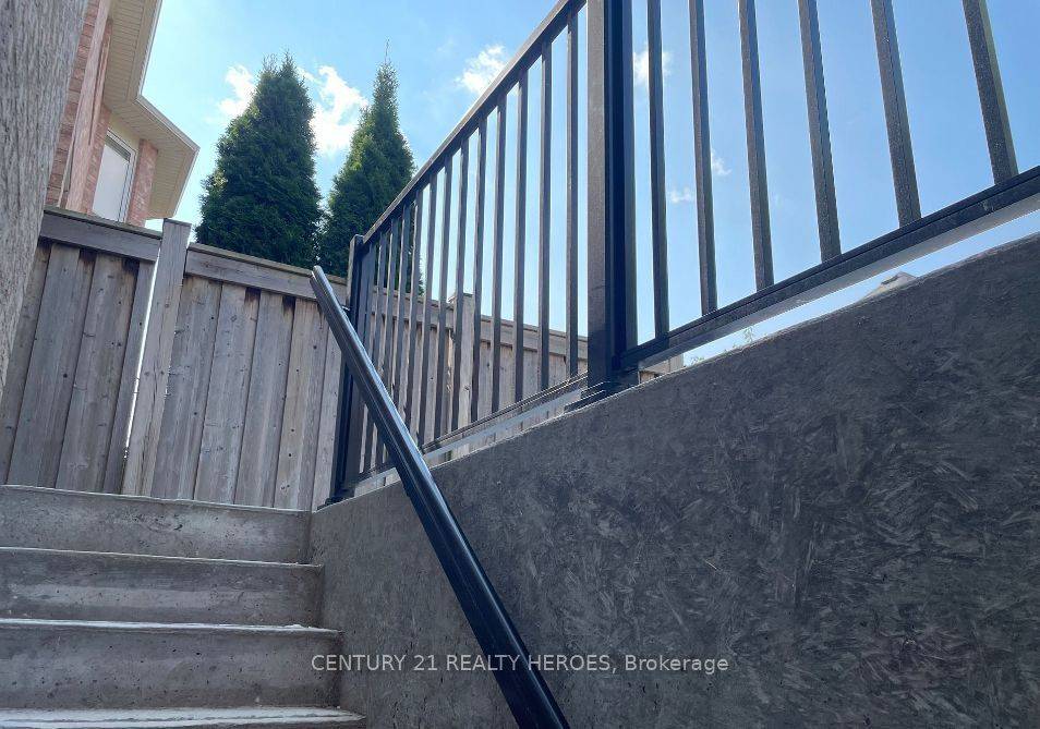 Brampton, ON L6X 0N3,162 Valleyway DR ##Bsmt