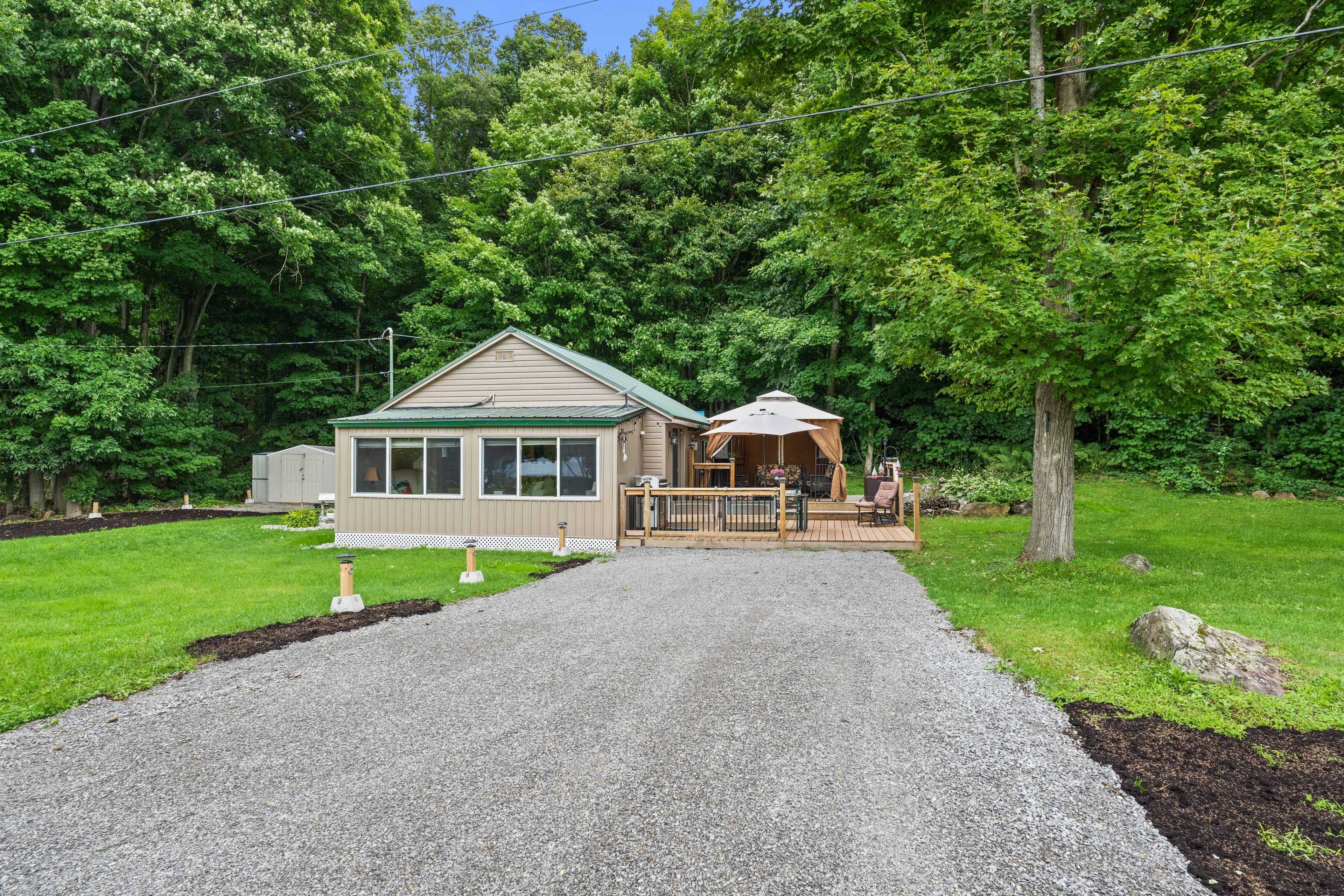 Rideau Lakes, ON K0E 1G0,846 UB8 RD