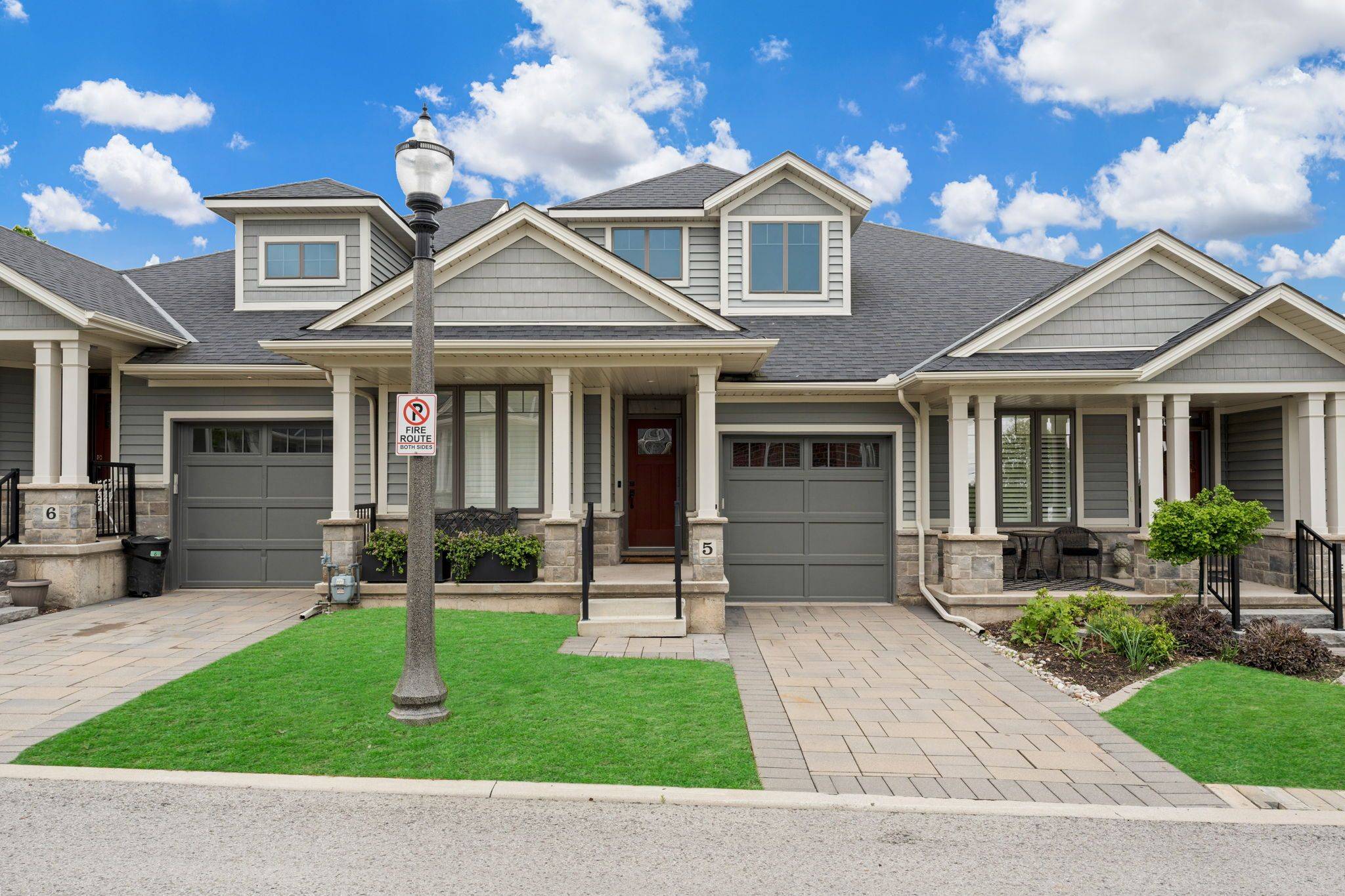 Lincoln, ON L0R 1S0,2848 King ST #5