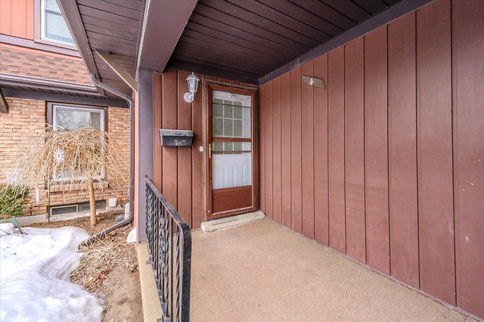 Cambridge, ON N1R 6G1,235 Ferguson AVE #4