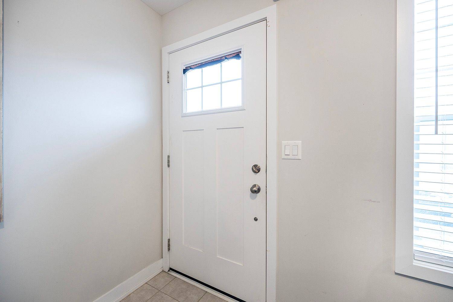 Cobourg, ON K9A 0K4,460 Lonsberry DR #407