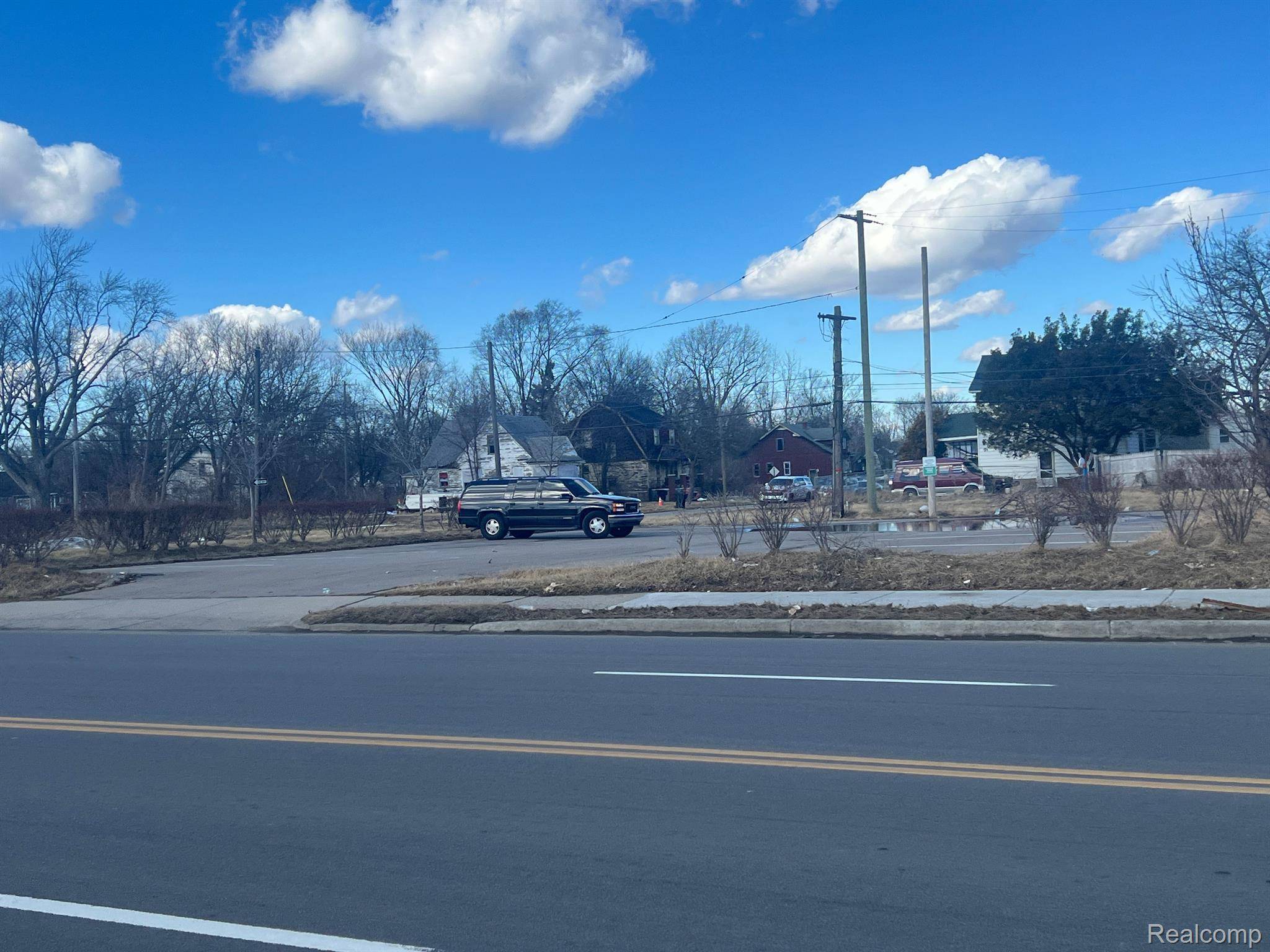 Highland Park, MI 48203,521 E 7 MILE RD