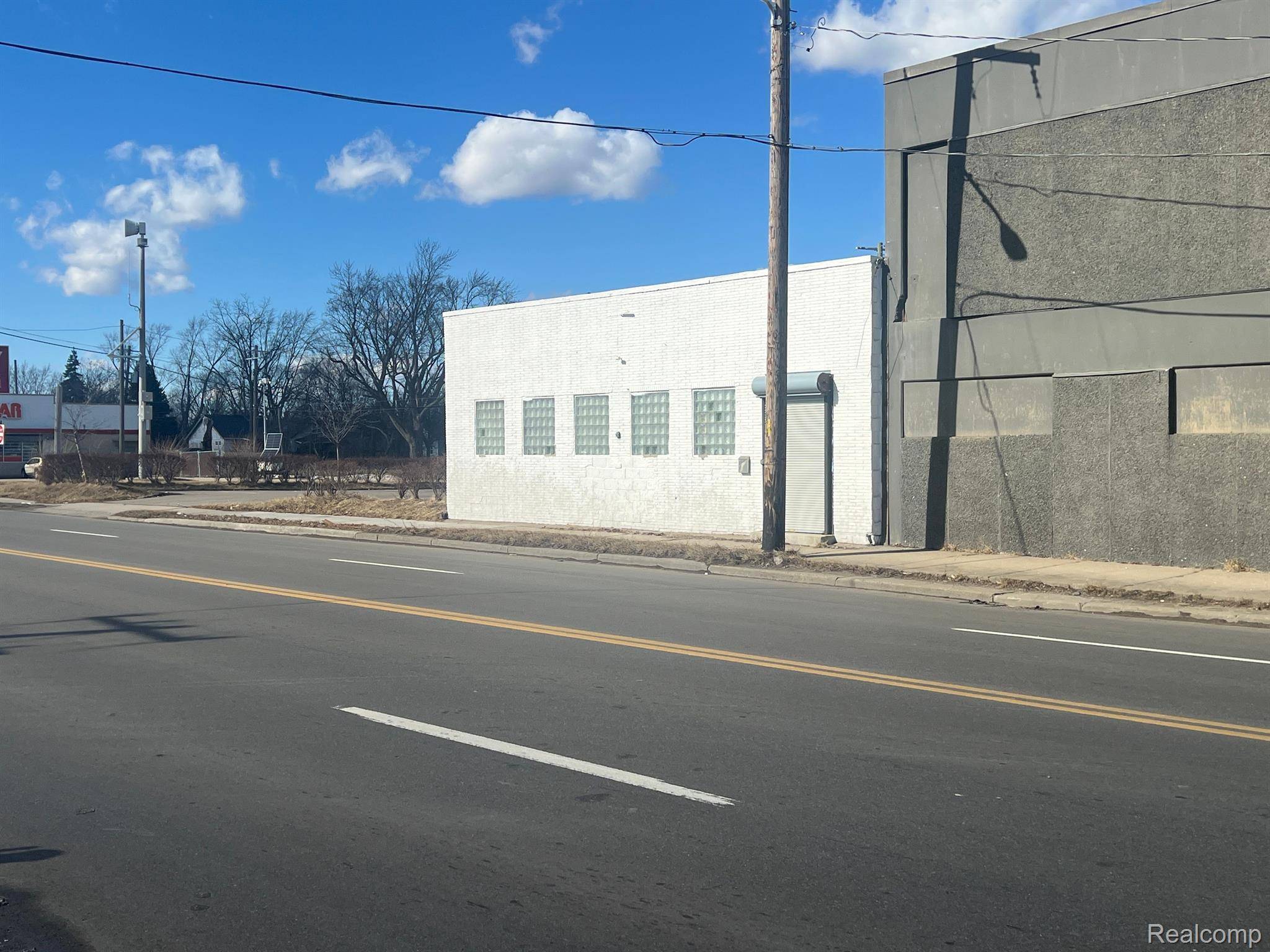 Highland Park, MI 48203,521 E 7 MILE RD