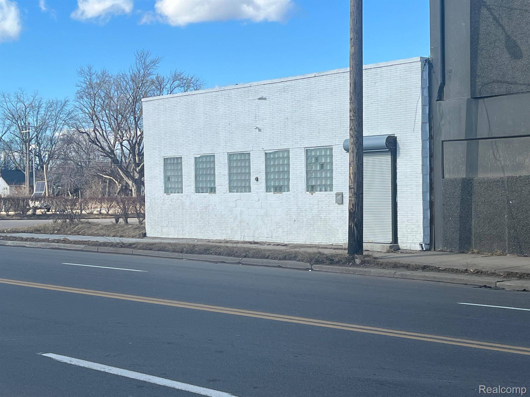 Highland Park, MI 48203,521 E 7 MILE RD