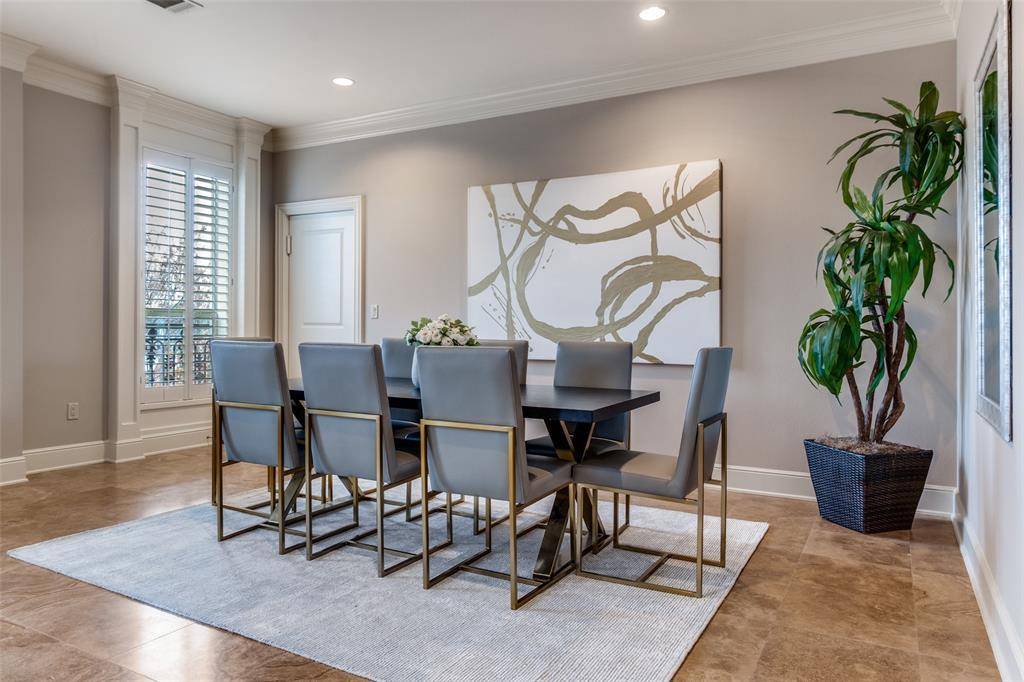 Dallas, TX 75225,6605 Bandera Avenue #3A