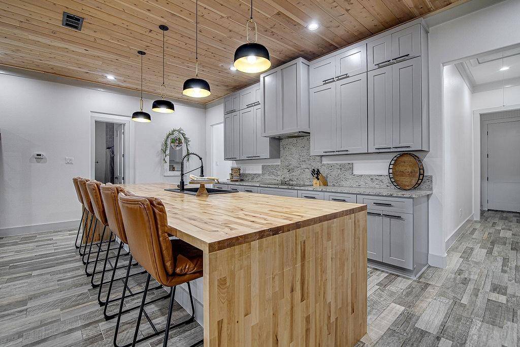 Cleburne, TX 76033,7336 Saint Augustine Drive