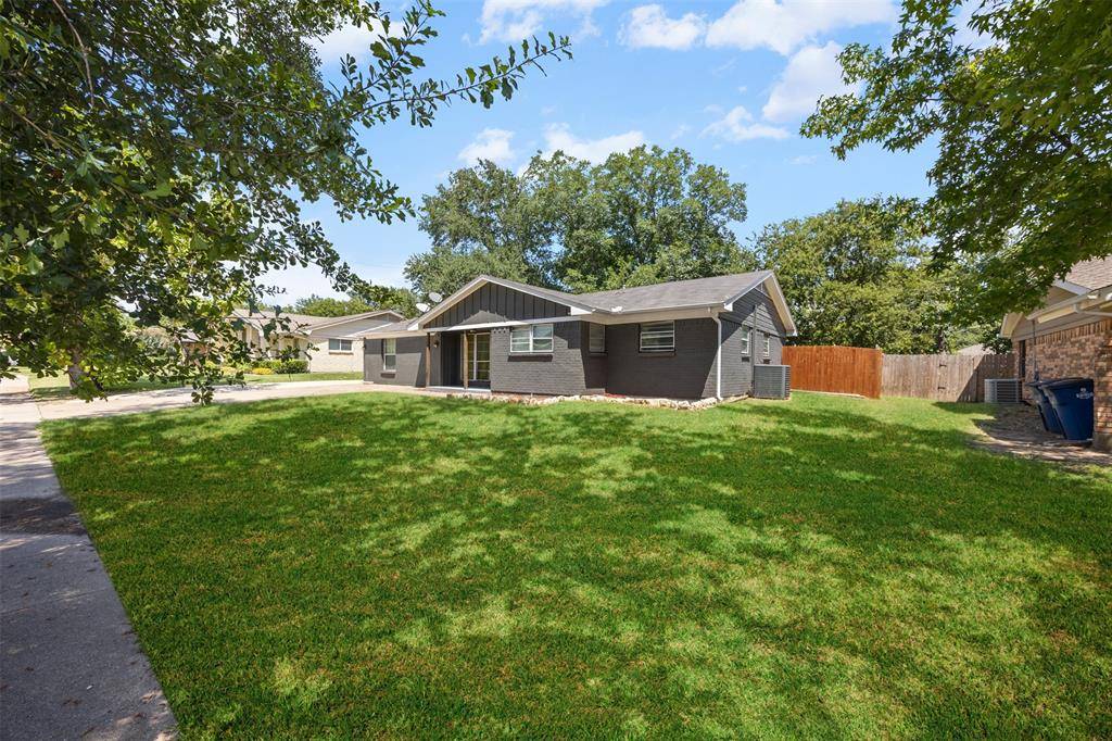 Ennis, TX 75119,2410 Linda Drive