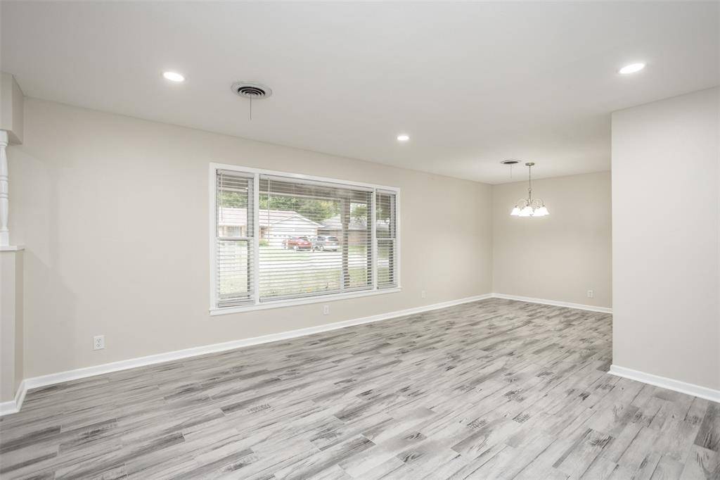 Gainesville, TX 76240,402 Melody Lane