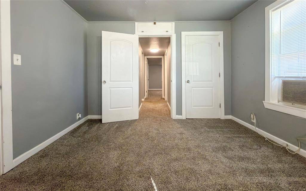 Weatherford, TX 76086,310 W Russell Street