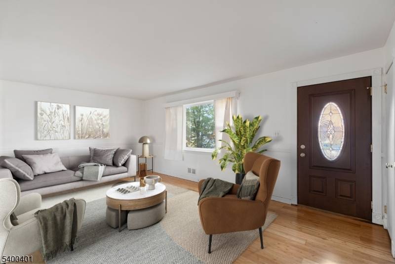 Plainfield City, NJ 07060,1208 Moffett Ave