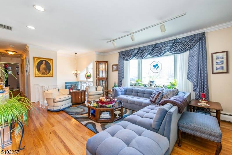 Fairfield Twp., NJ 07004,34 Carlos Dr