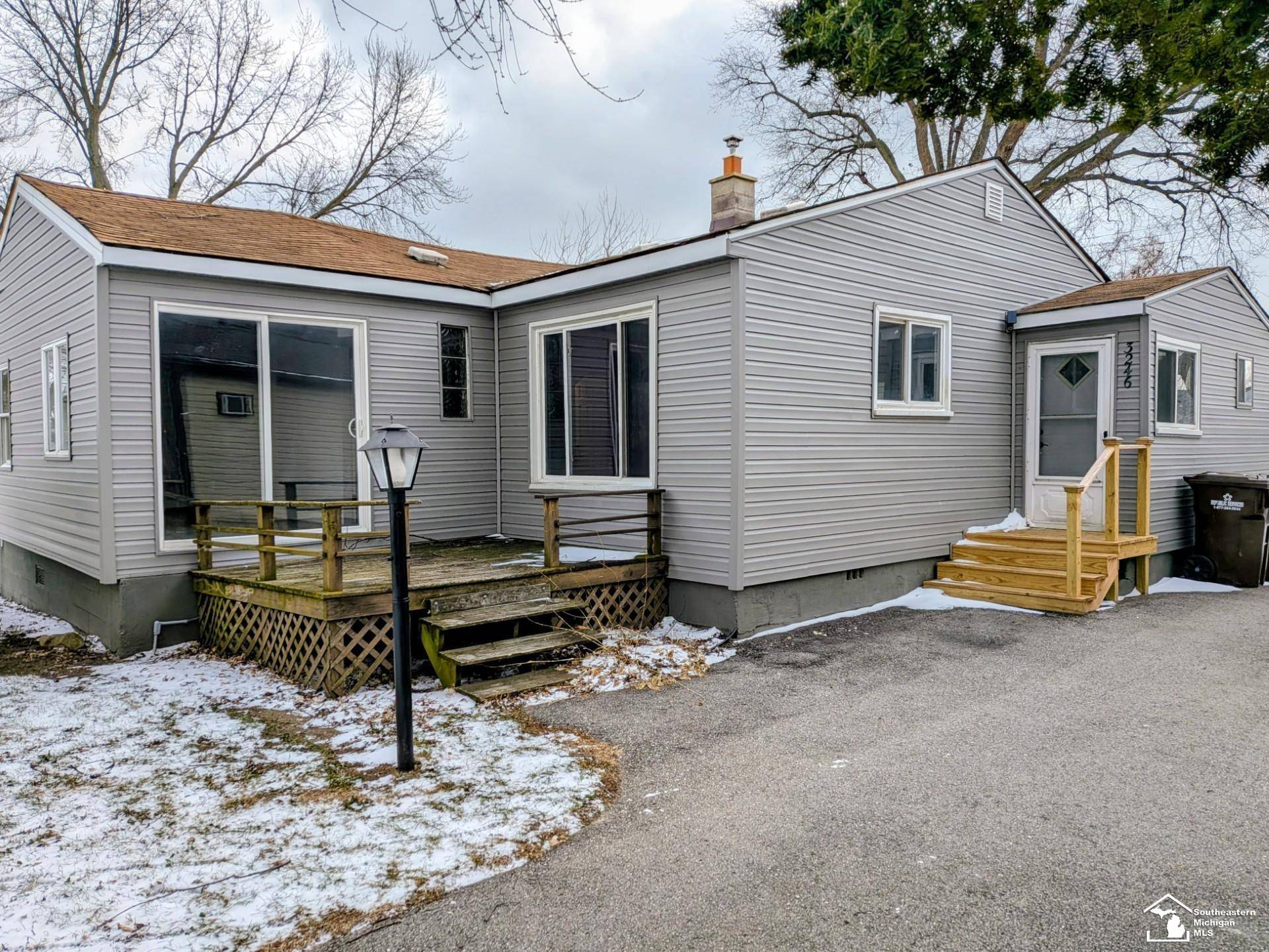 Monroe, MI 48162,3246 Navarre BLVD