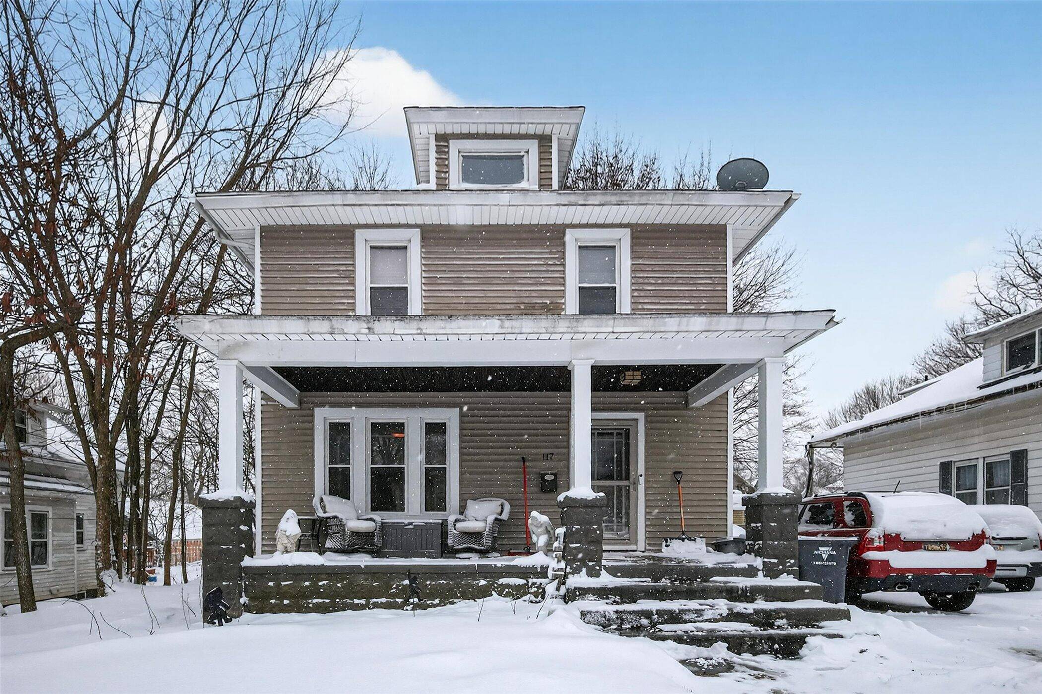 Buchanan, MI 49107,117 Charles CT