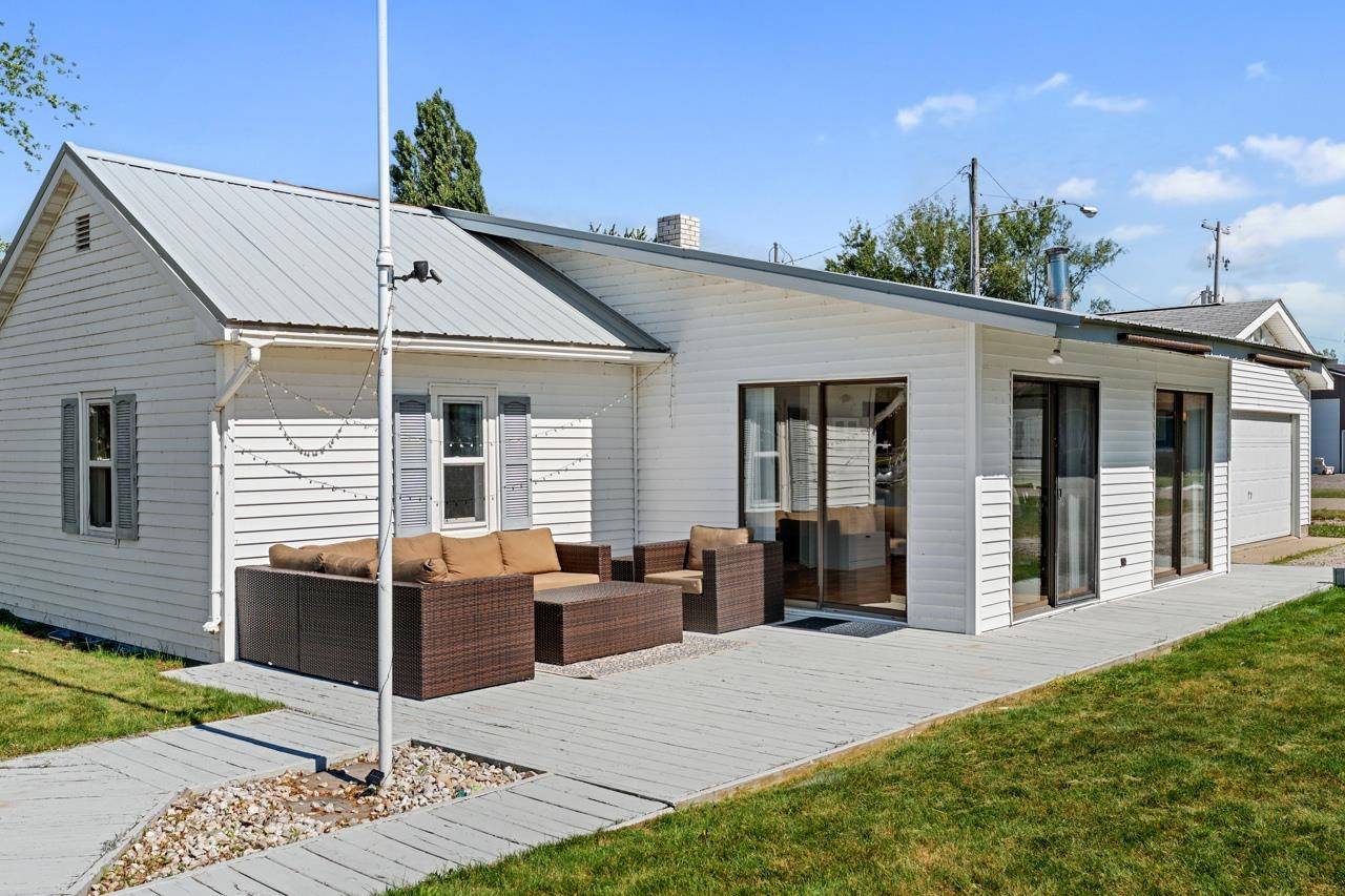 Au Gres, MI 48703,1878 S Riverside DR