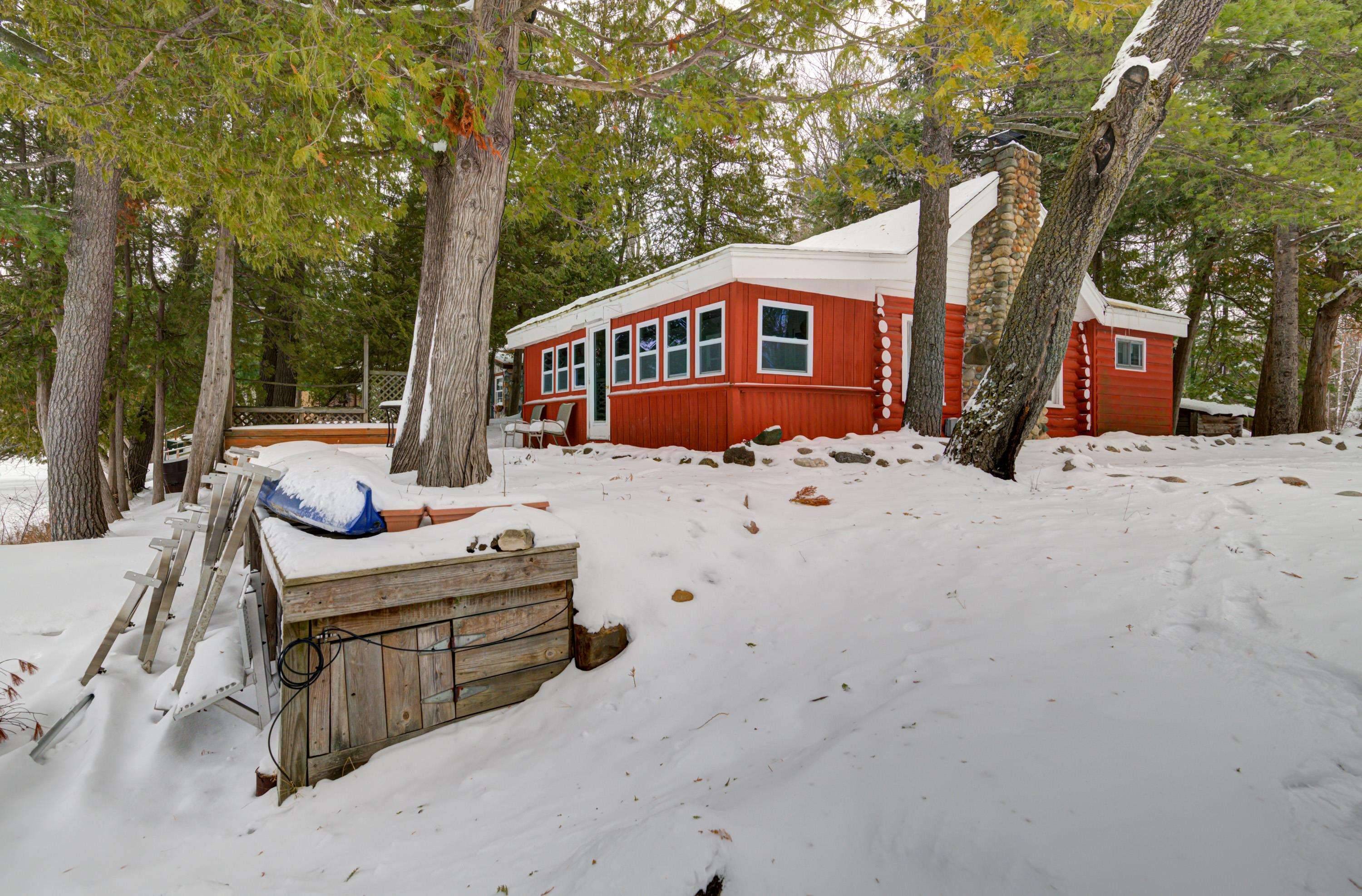 Traverse City, MI 49685,409 North ST