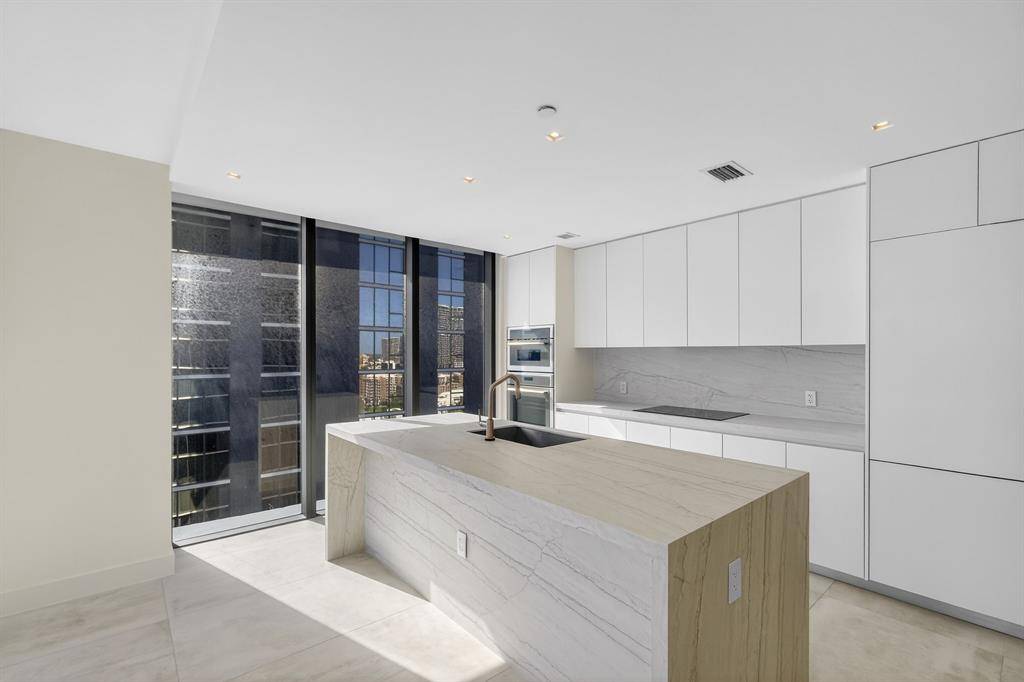 Miami, FL 33137,700 NE 24th Street #1807