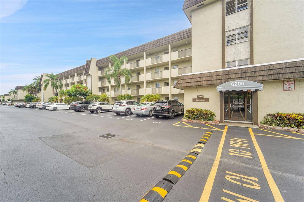 Lauderhill, FL 33319,6200 NW 44th St #106