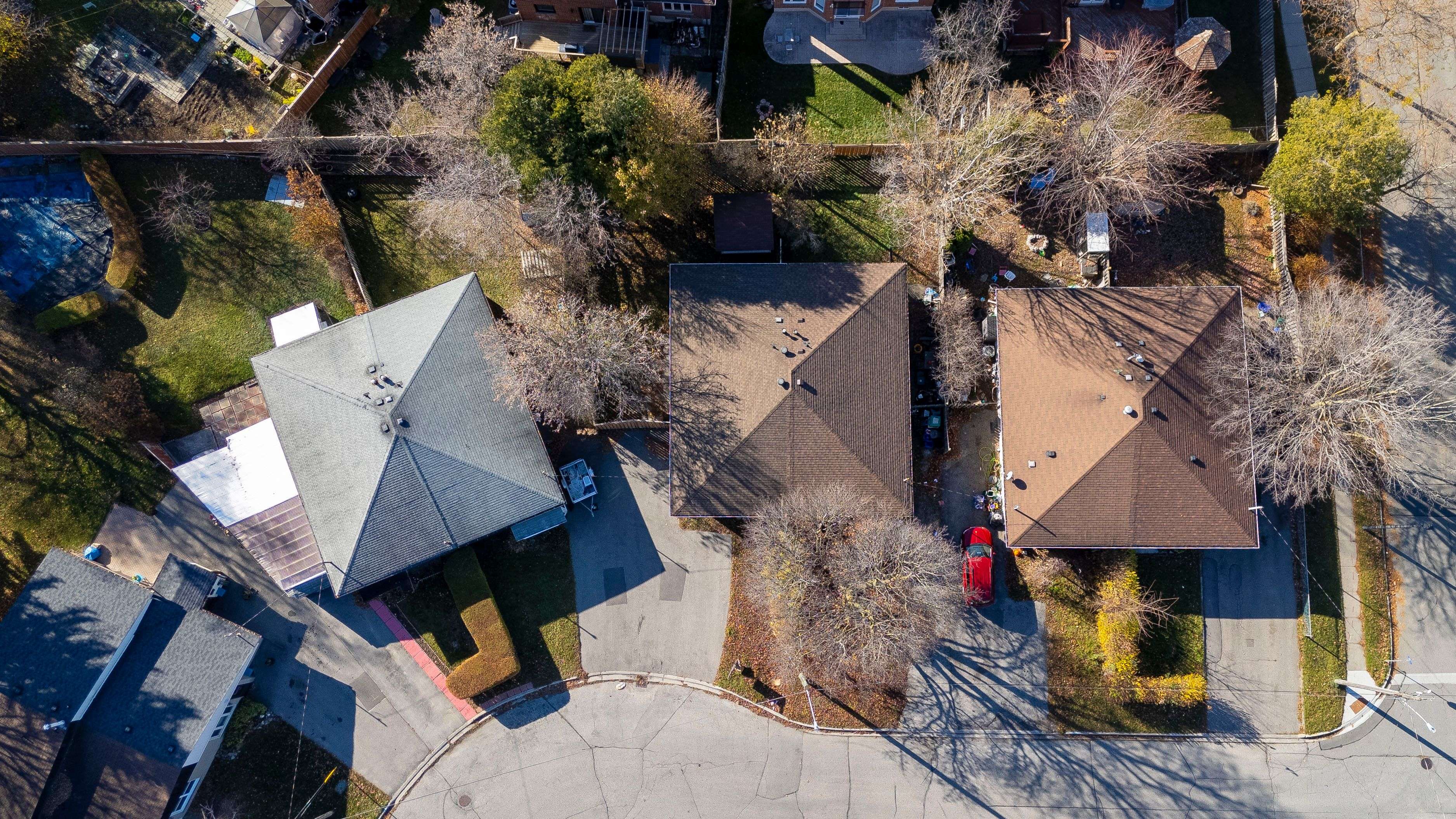 Newmarket, ON L3Y 2X7,144 Cherrywood DR