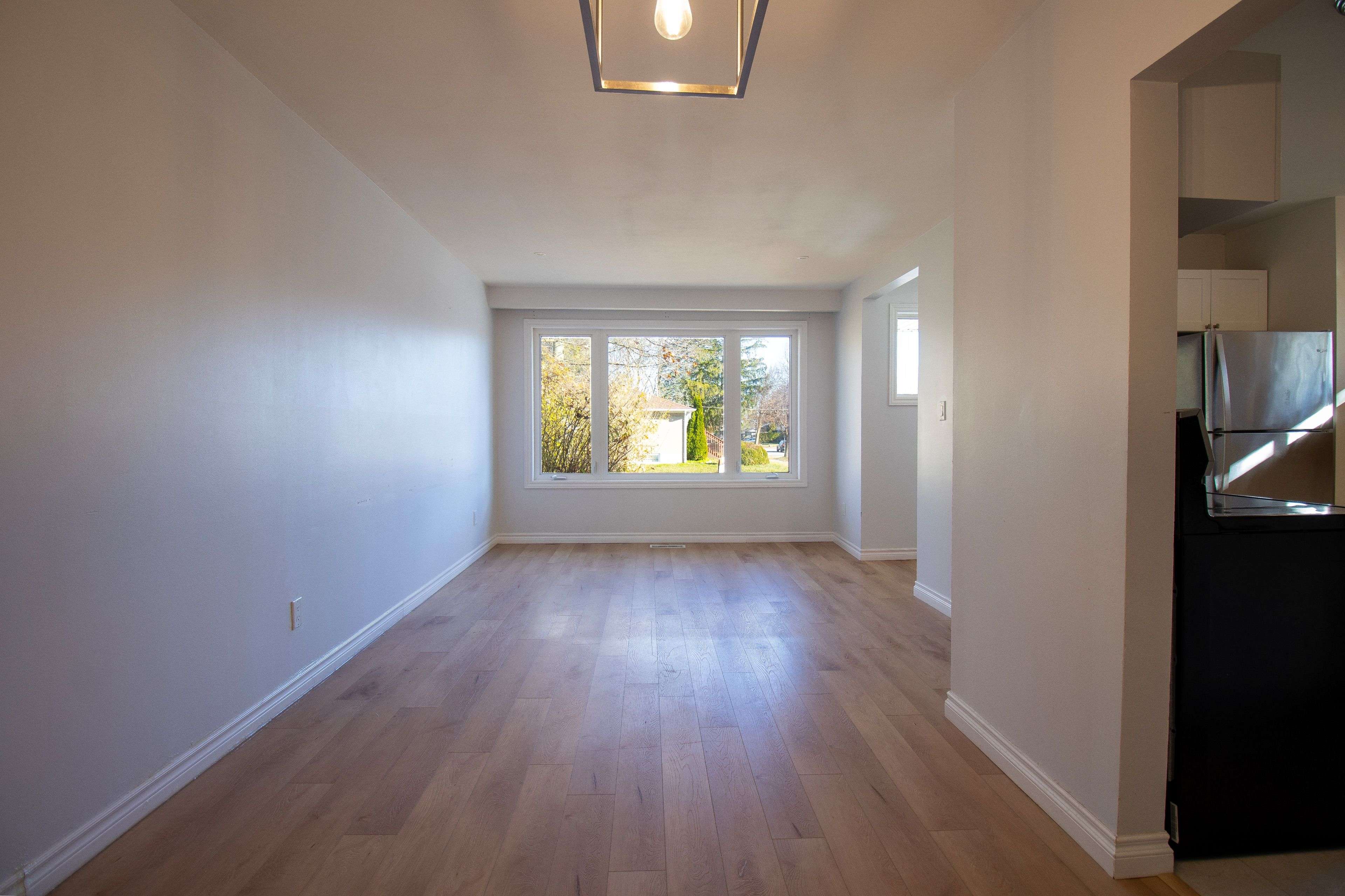 Newmarket, ON L3Y 2X7,144 Cherrywood DR