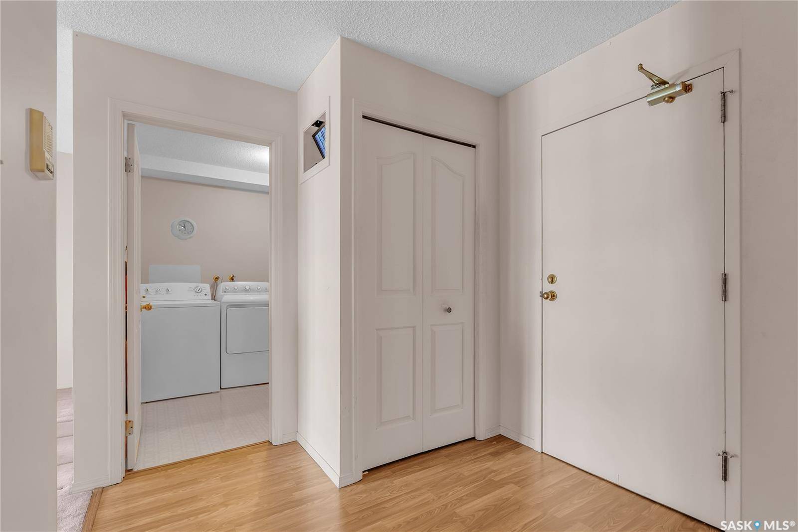 Saskatoon, SK S7K 7Z3,209D Cree PLACE #233