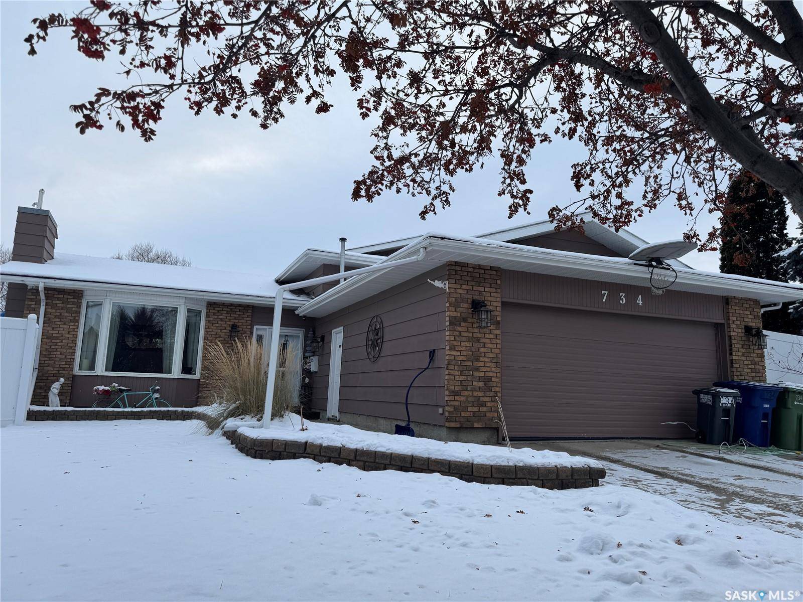 Saskatoon, SK S7J 4E5,734 Wollaston COURT