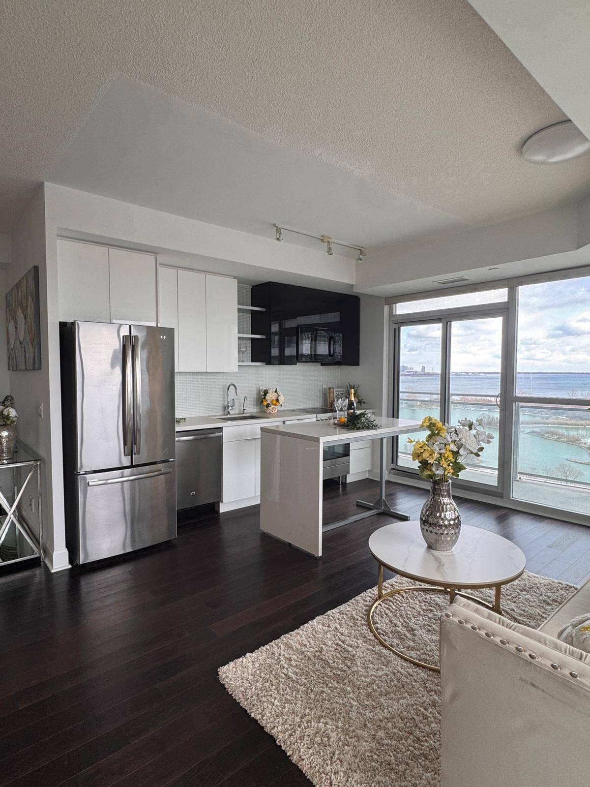 Toronto W06, ON M8V 0G1,33 Shore Breeze DR #1310