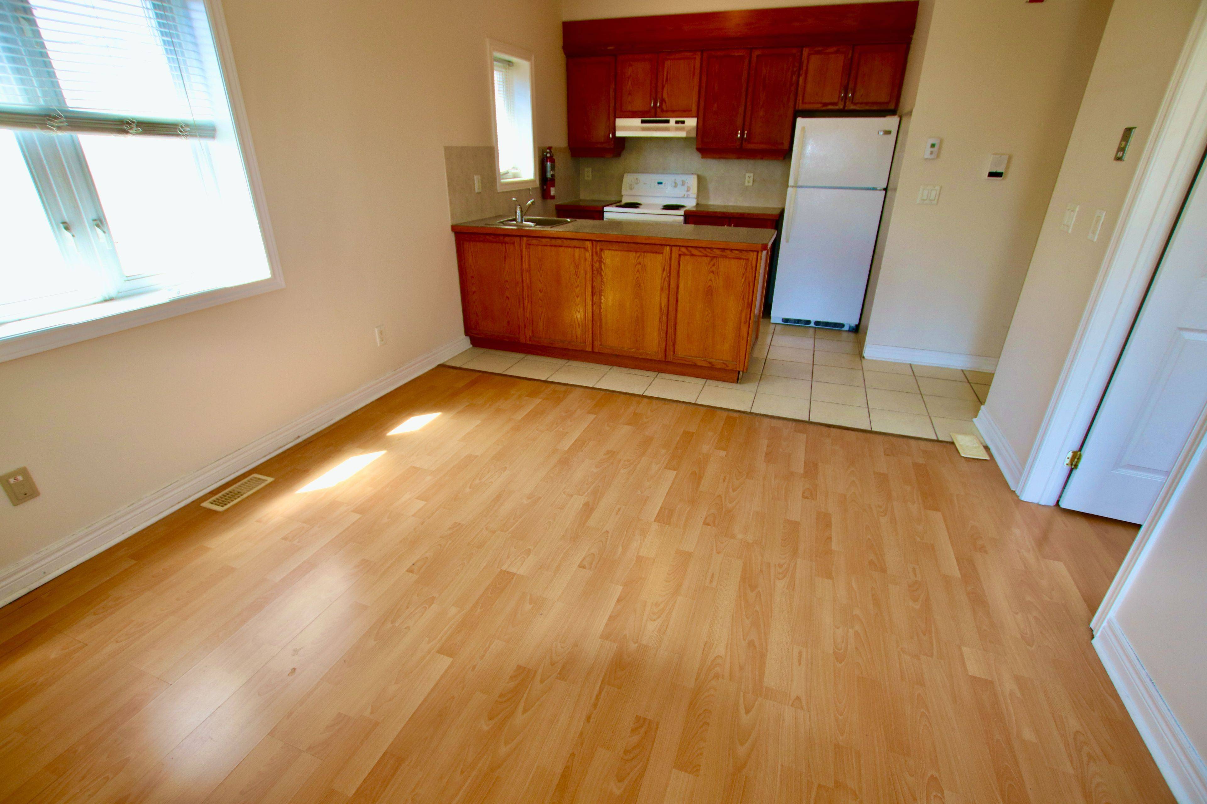 Toronto W02, ON M6G 3T8,775 Ossington AVE #2